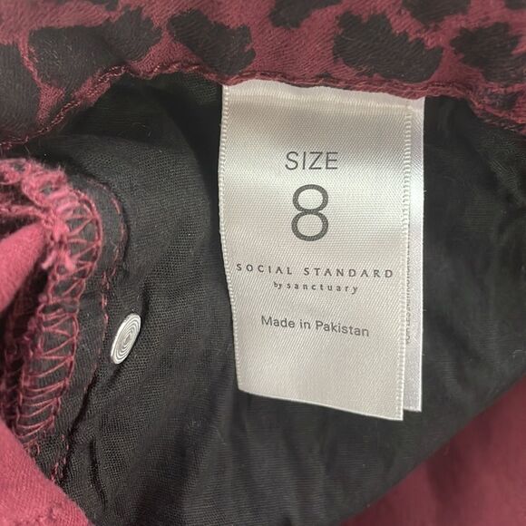 Social Standard by Sanctuary. Cheetah Print Ankle Skinny Jeans. Size 8. NWT. - Picture 10 of 14